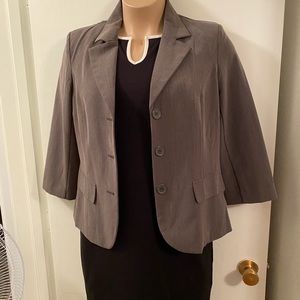 89th & Madison gray suit jacket 3/4 sleeves size 16